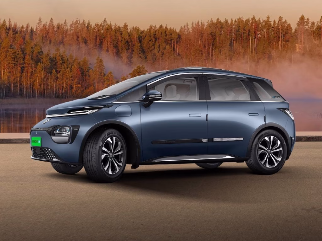 Top 6 Electric Cars Under ₹15 Lakh in India