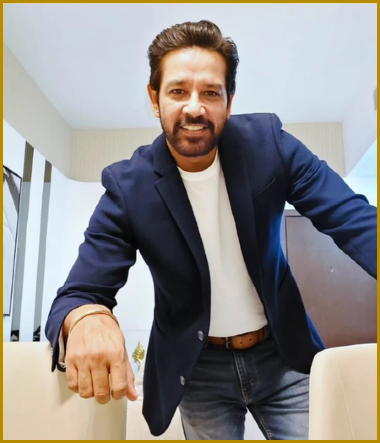 Anup Soni: The Voice Behind ‘Savdhaan Rahiye, Satark Rahiye’ That Made Him a Trusted TV Icon