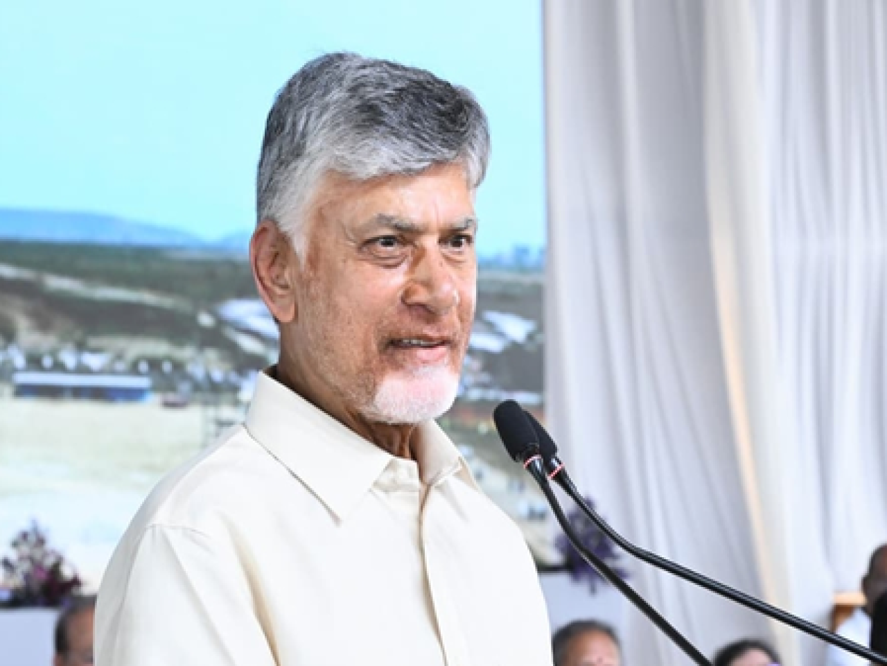 Andhra Pradesh Chief Minister Disburses ₹226 Crore to Displaced Families from Polavaram Project