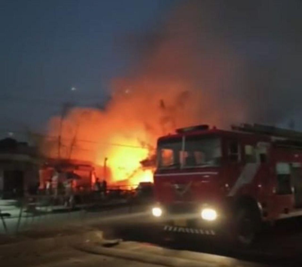 Devastating Fire in Bokaro Destroys Shops, Two Injured
