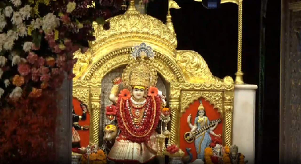 Devotees Flock to Jhande Wala and Kalka Ji Temples on Sixth Day of Chaitra Navratri