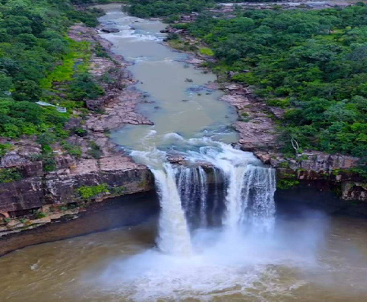 Discover the Hidden Gem of Odisha: Beniyadhus Waterfall Awaits Nature Lovers