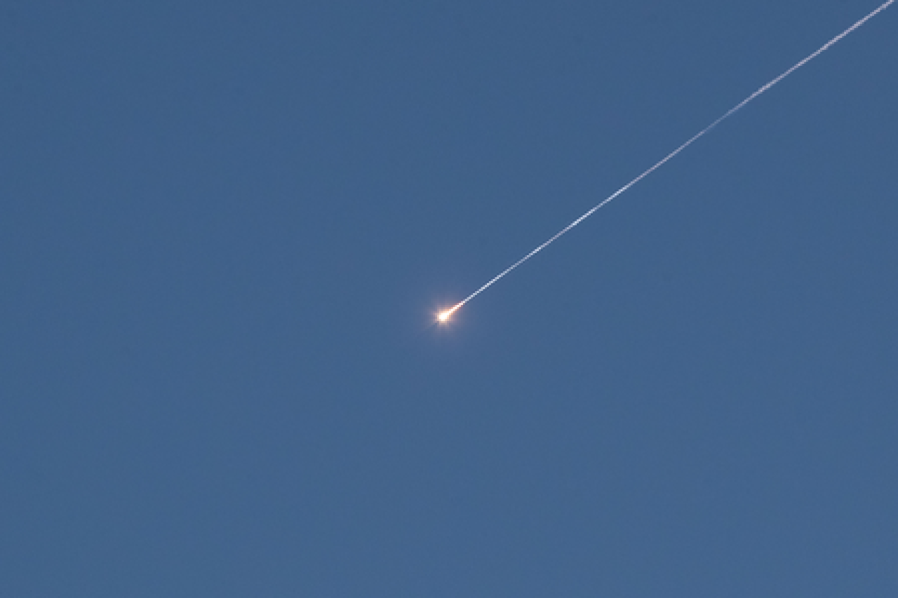 Iran Launches Missile Strikes on Tel Aviv and Jerusalem, Hundreds Injured