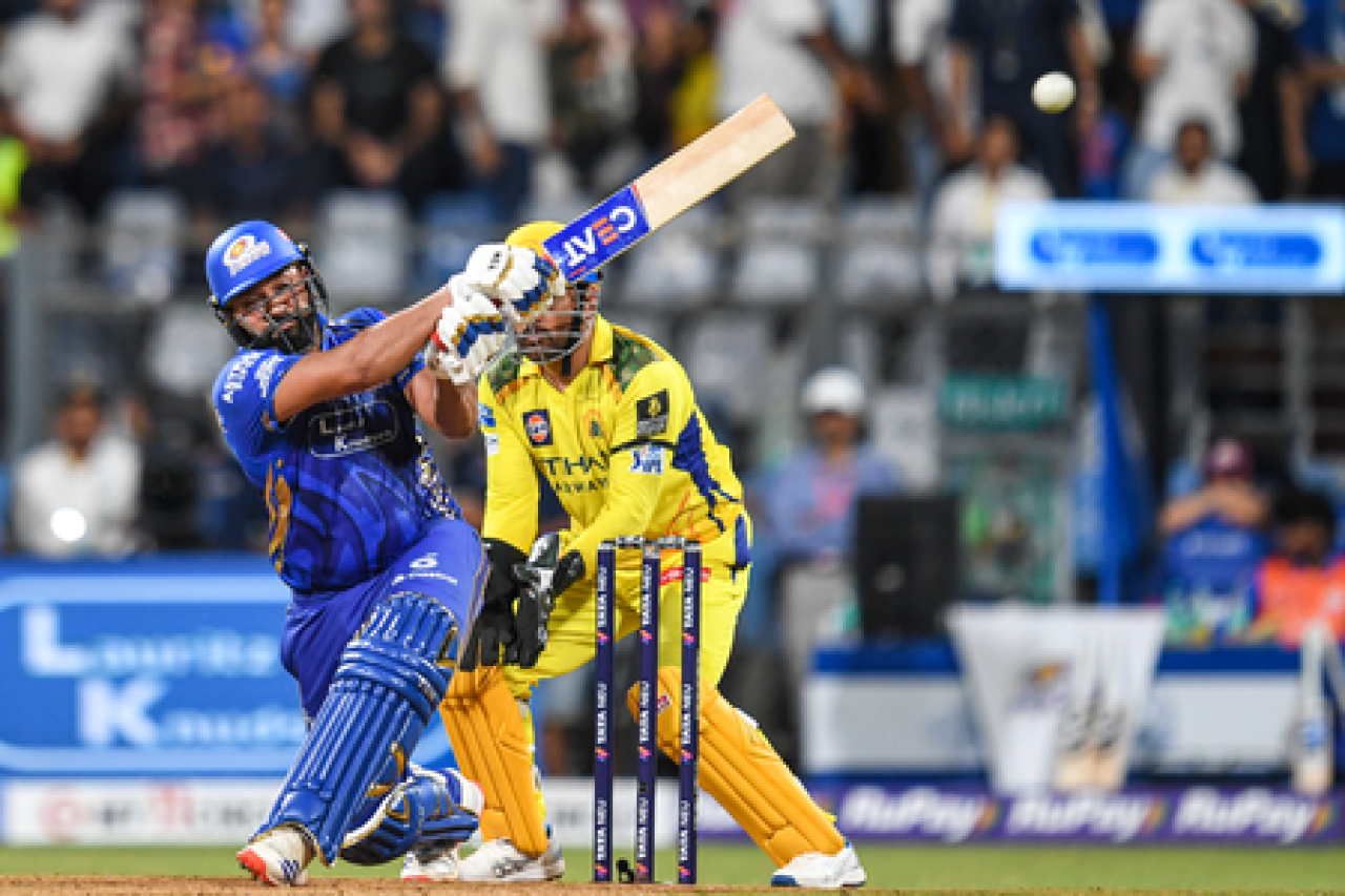 Irfan Pathan Explains Why Mumbai Indians Outshine Chennai Super Kings