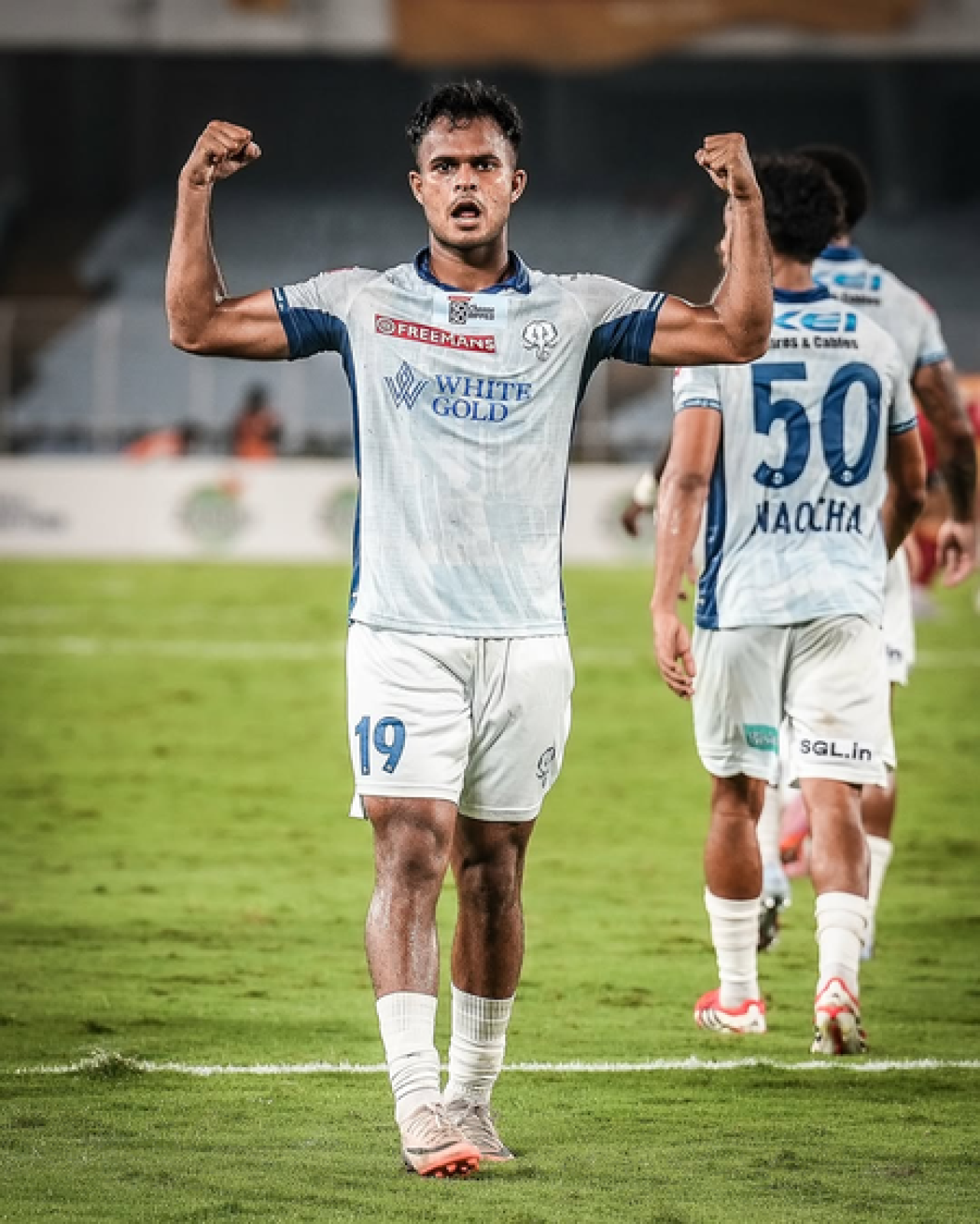 Kerala Blasters Secures Thrilling Draw Against East Bengal with Late Equalizer