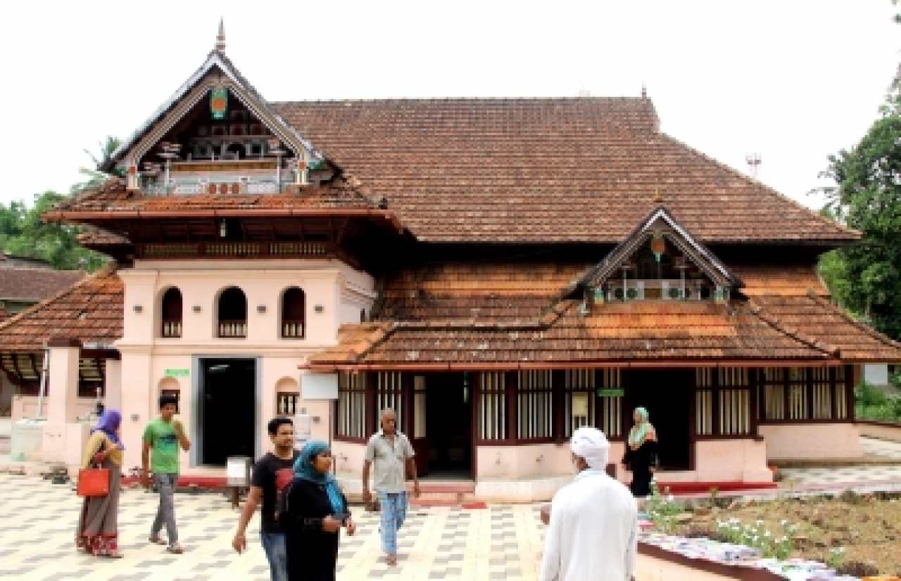 Keralas Election Campaign Gains Momentum During Eid Celebrations