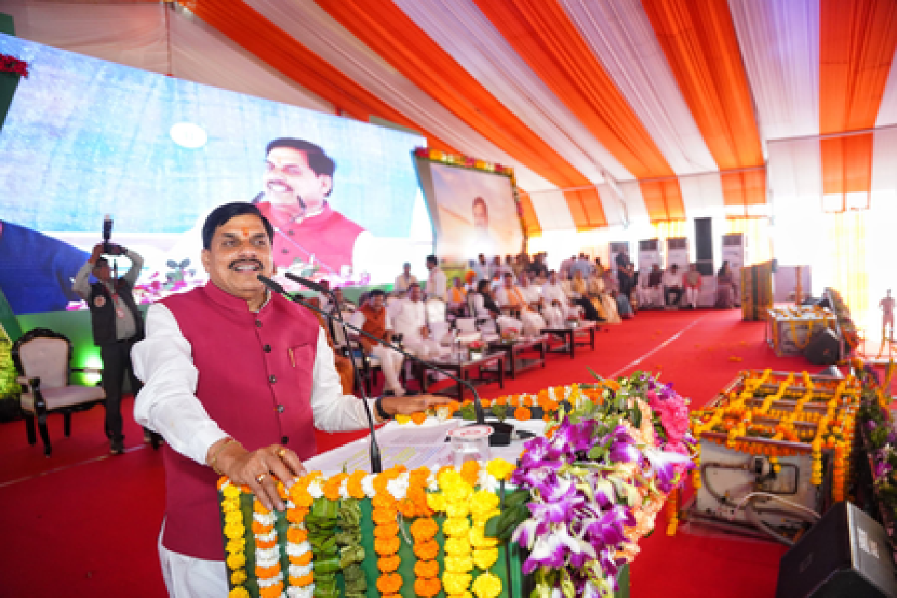 Madhya Pradesh Chief Minister Appeals to Farmers to Avoid Burning Crop Residue