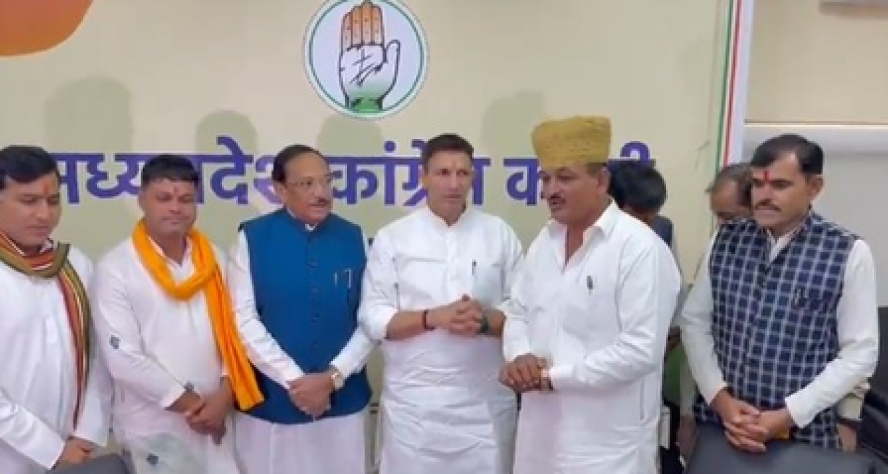 Mohit Nagar Joins Congress with Supporters in Madhya Pradesh