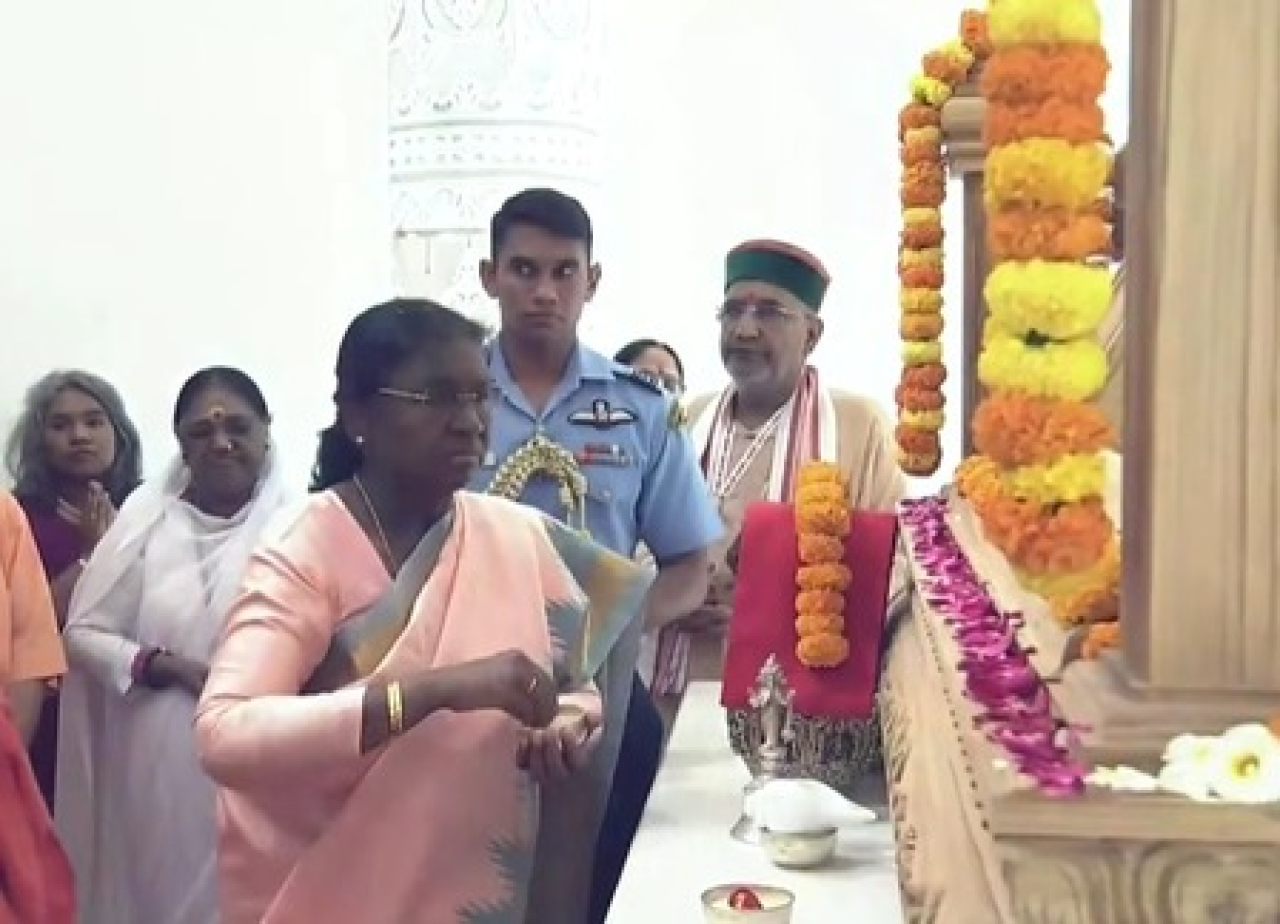 President Droupadi Murmu Participates in Shri Ram Yantra Installation Ceremony in Ayodhya