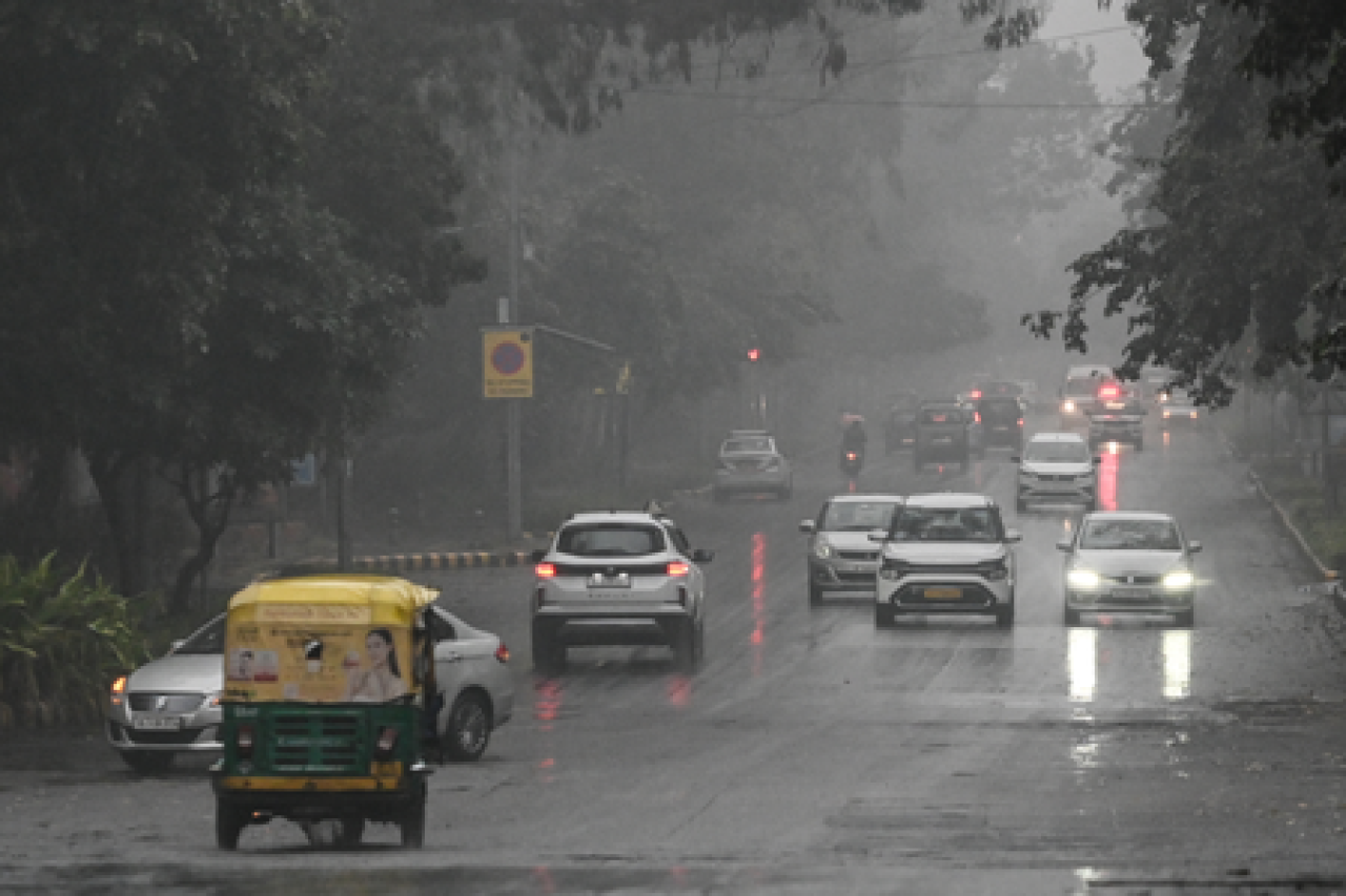 Rain Alert in NCR: Weather to Improve with Clean Air Ahead