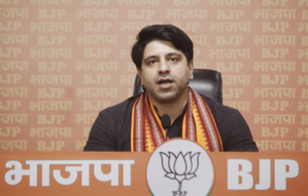 Shahzad Poonawala Criticizes Opposition for Misusing Indias Foreign Policy