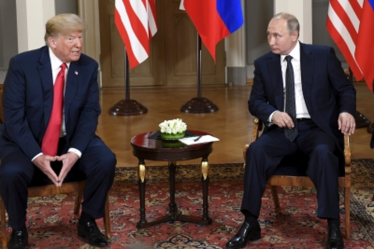 Trump and Putin Discuss Ukraine Conflict Amid Rising Middle East Tensions