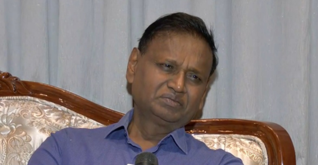 Udit Raj Criticizes U.S. Oil Import Waiver for India, Claims Trump is Now in Charge