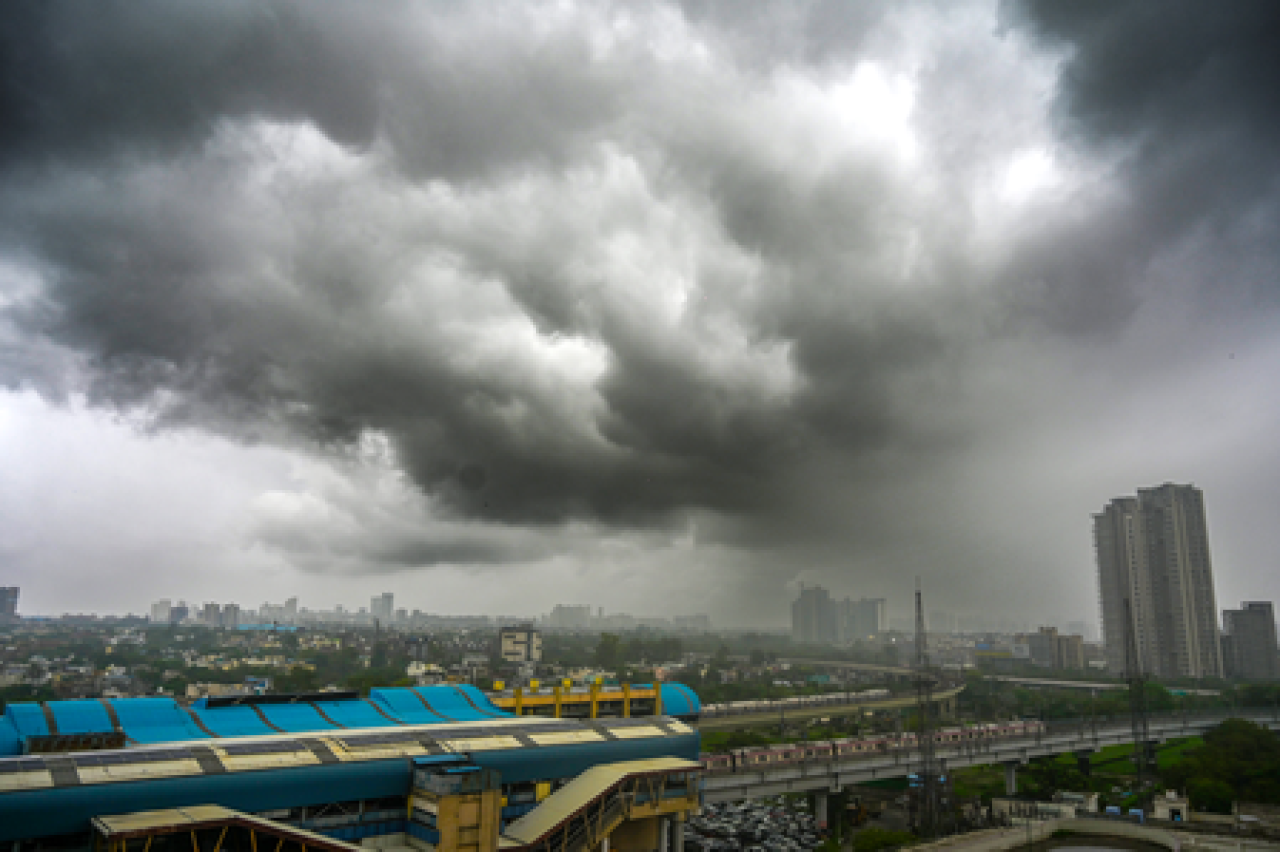 Weather Shift Expected in NCR on March 19, Light Rain and Strong Winds to Improve Air Quality