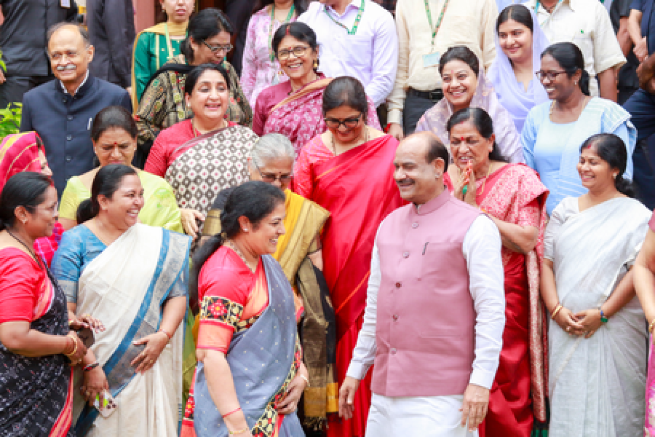 Womens Reservation Bill Gains Momentum with Support from Female MPs
