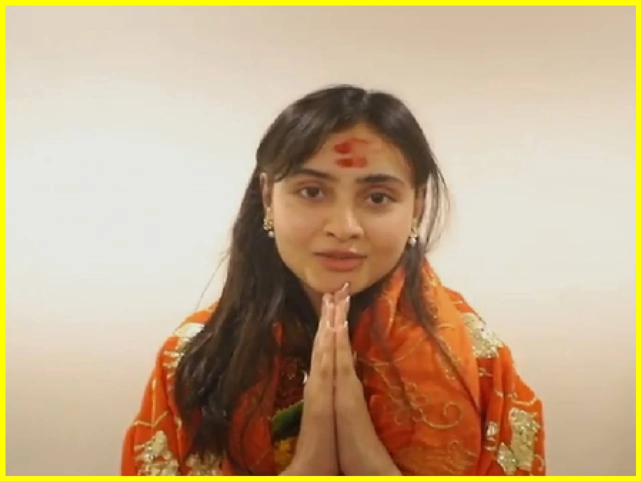 Actress Janki Bodhiwala Visits Mahakal Temple, Shares Spiritual Experience