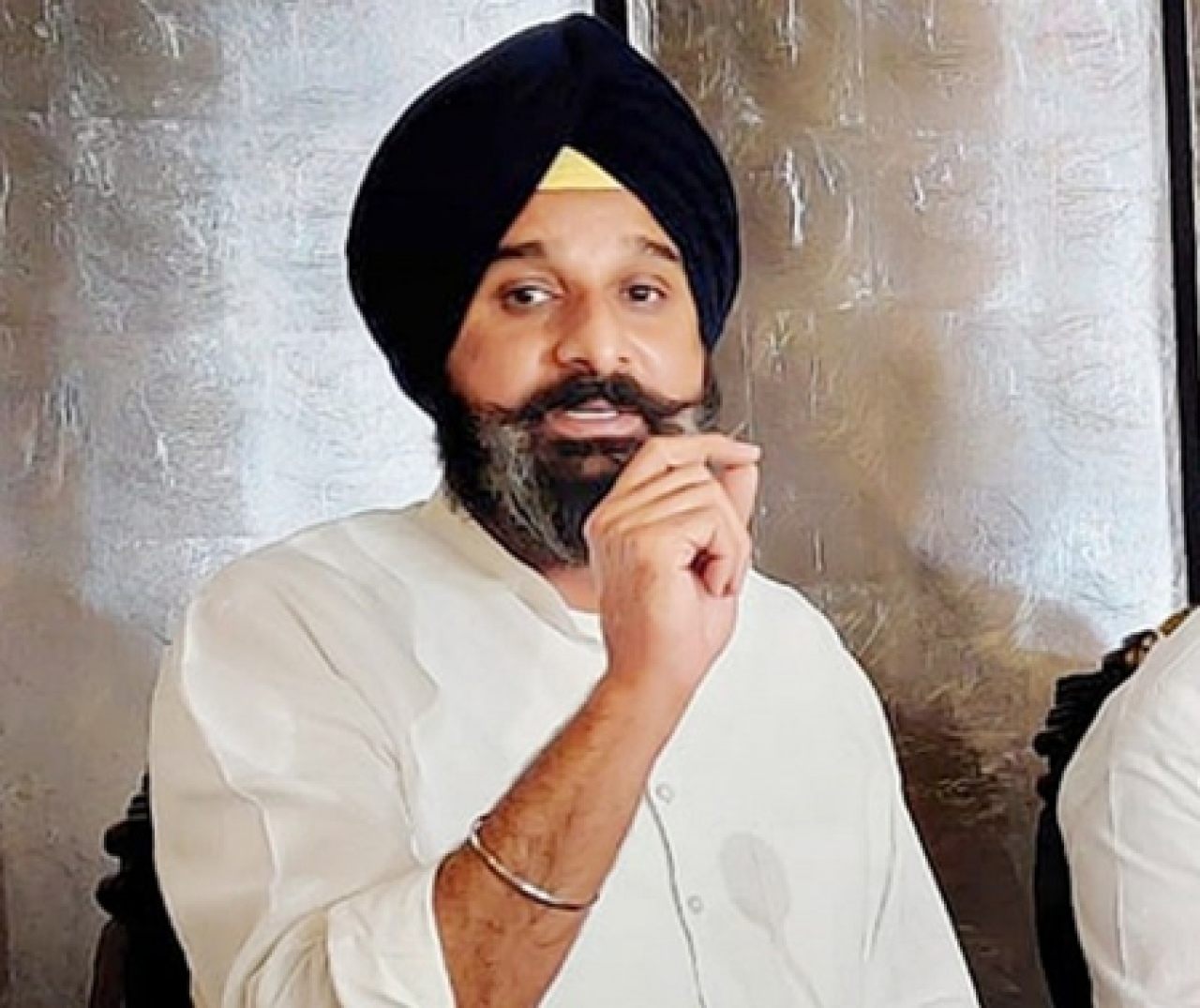 Akali Leader Criticizes AAP Government for Job Cancellations