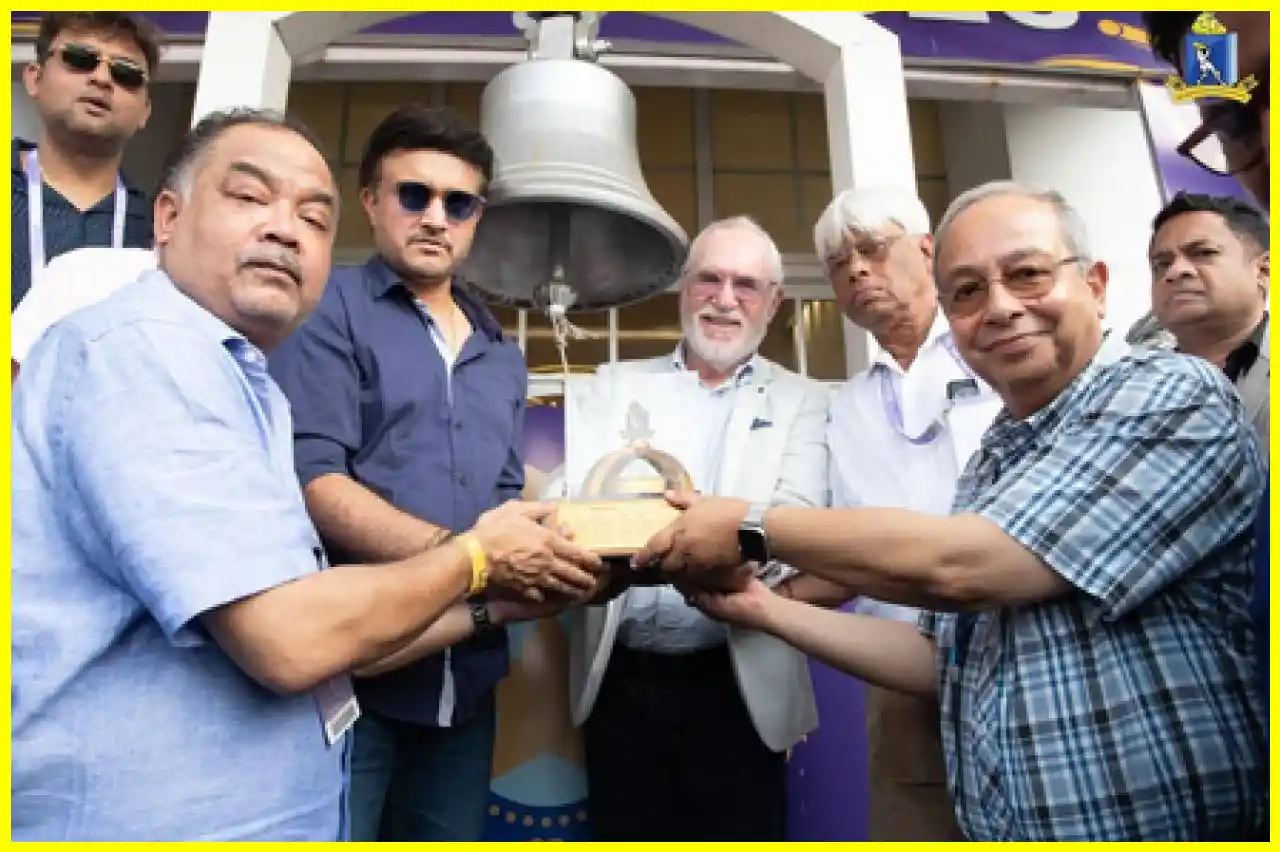 Alan Border Rings in IPL 2026 Match at Eden Gardens