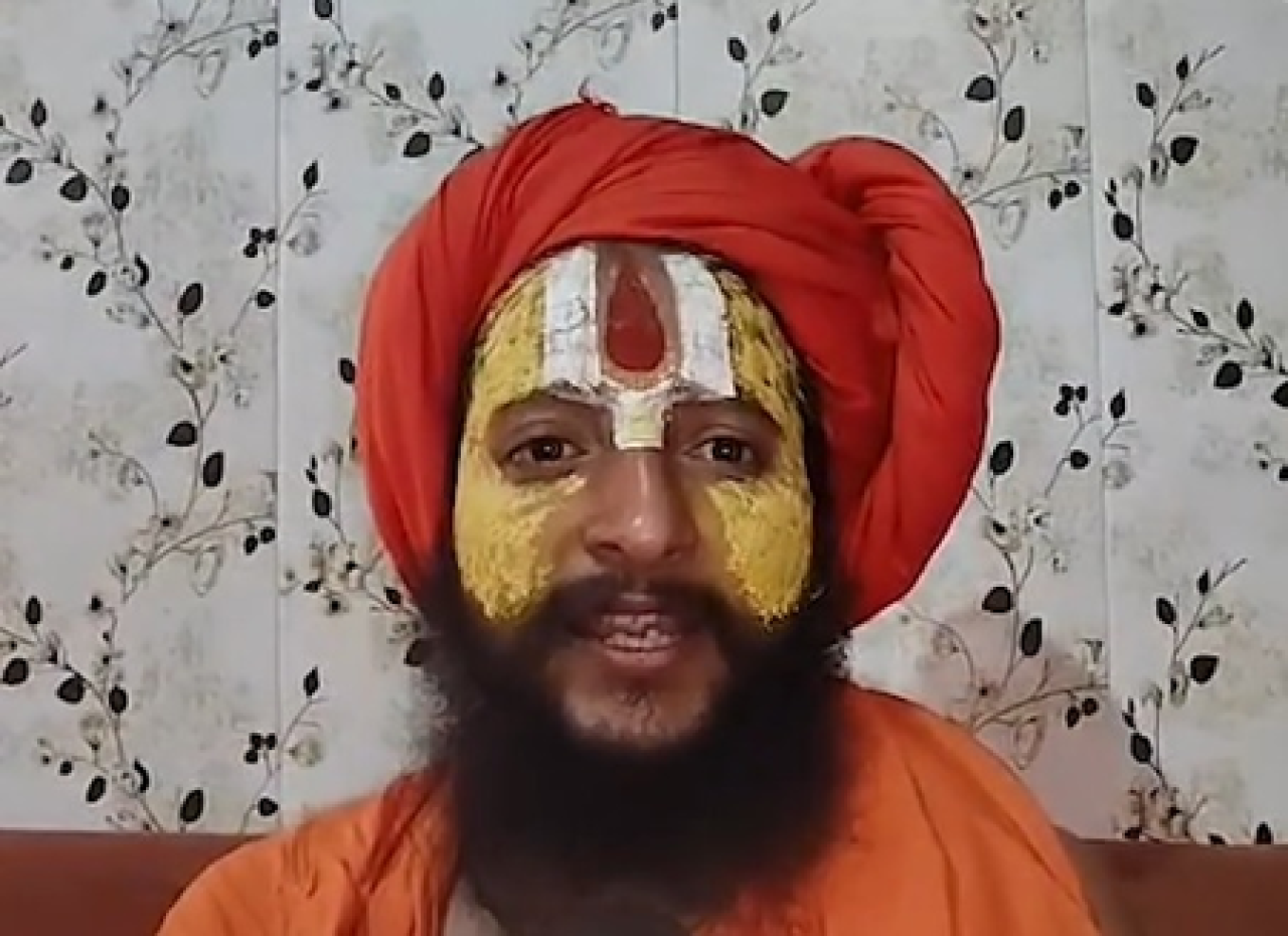 Ayodhya Saints Respond Strongly to Akhilesh Yadavs Fake Saint Remarks