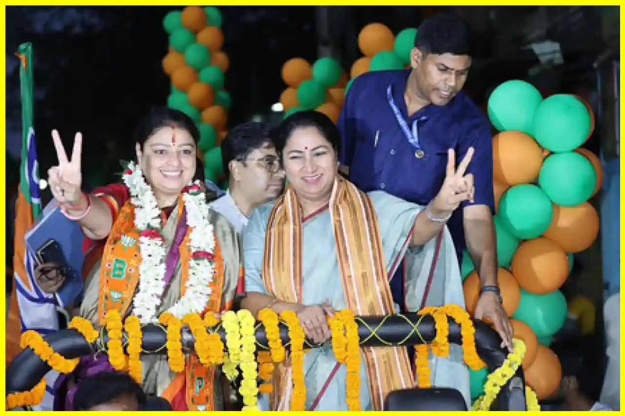 CM Rekha Gupta Accuses TMC of Sabotaging Kolkata Roadshow by Turning Off Streetlights