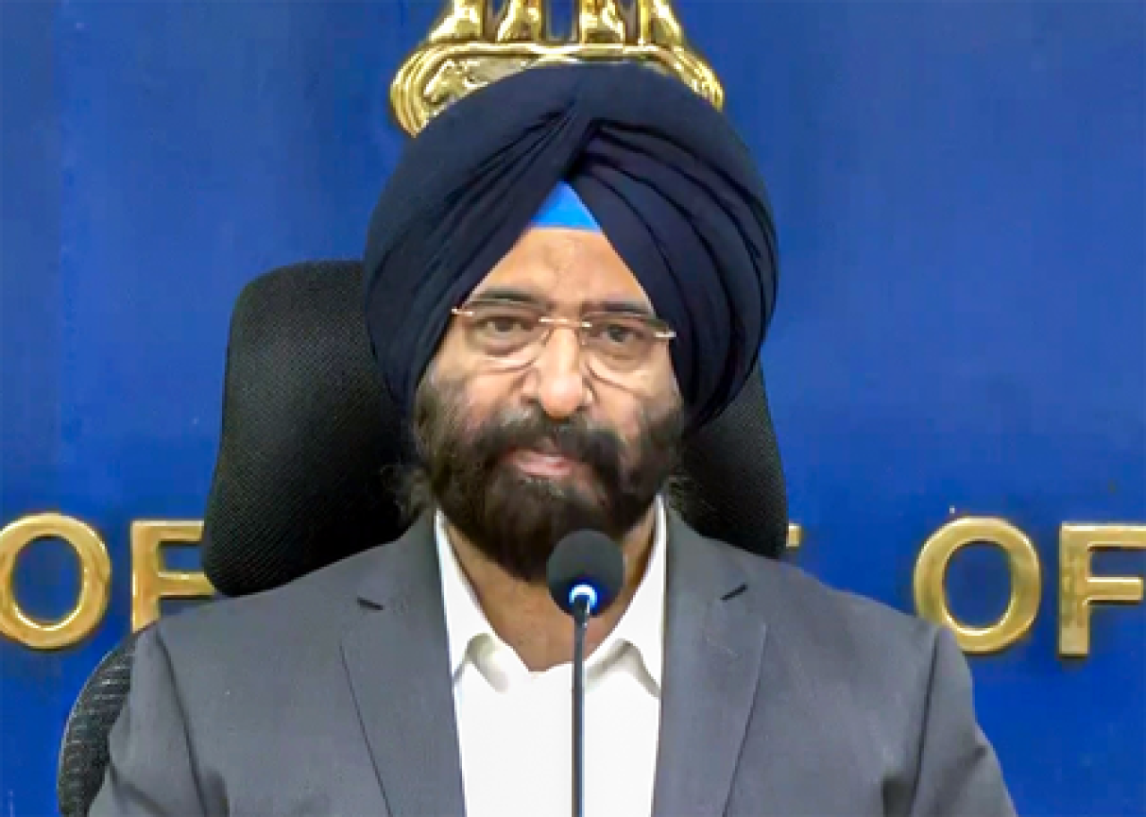 Delhi Government Explores Deposit Return Scheme to Combat Plastic Pollution