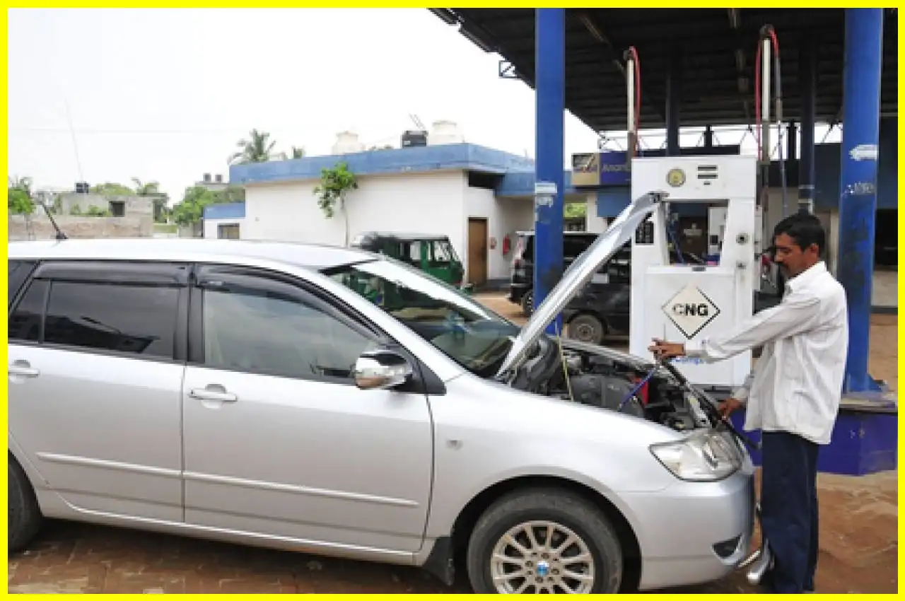 Fuel Crisis in Bangladesh: Long Lines at Petrol Stations Amid Rising Prices