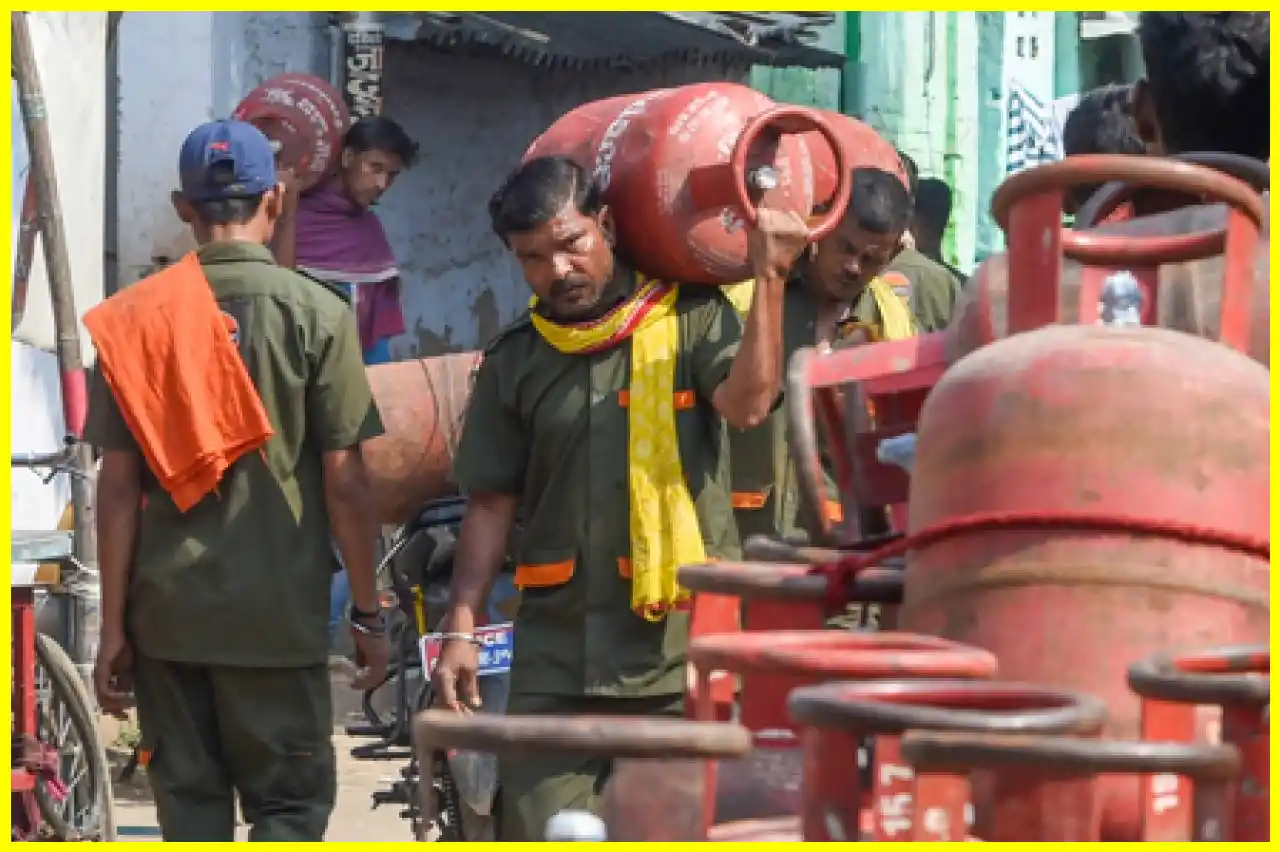 Government Reports Surge in LPG Cylinder Sales Amid Changing Global Conditions