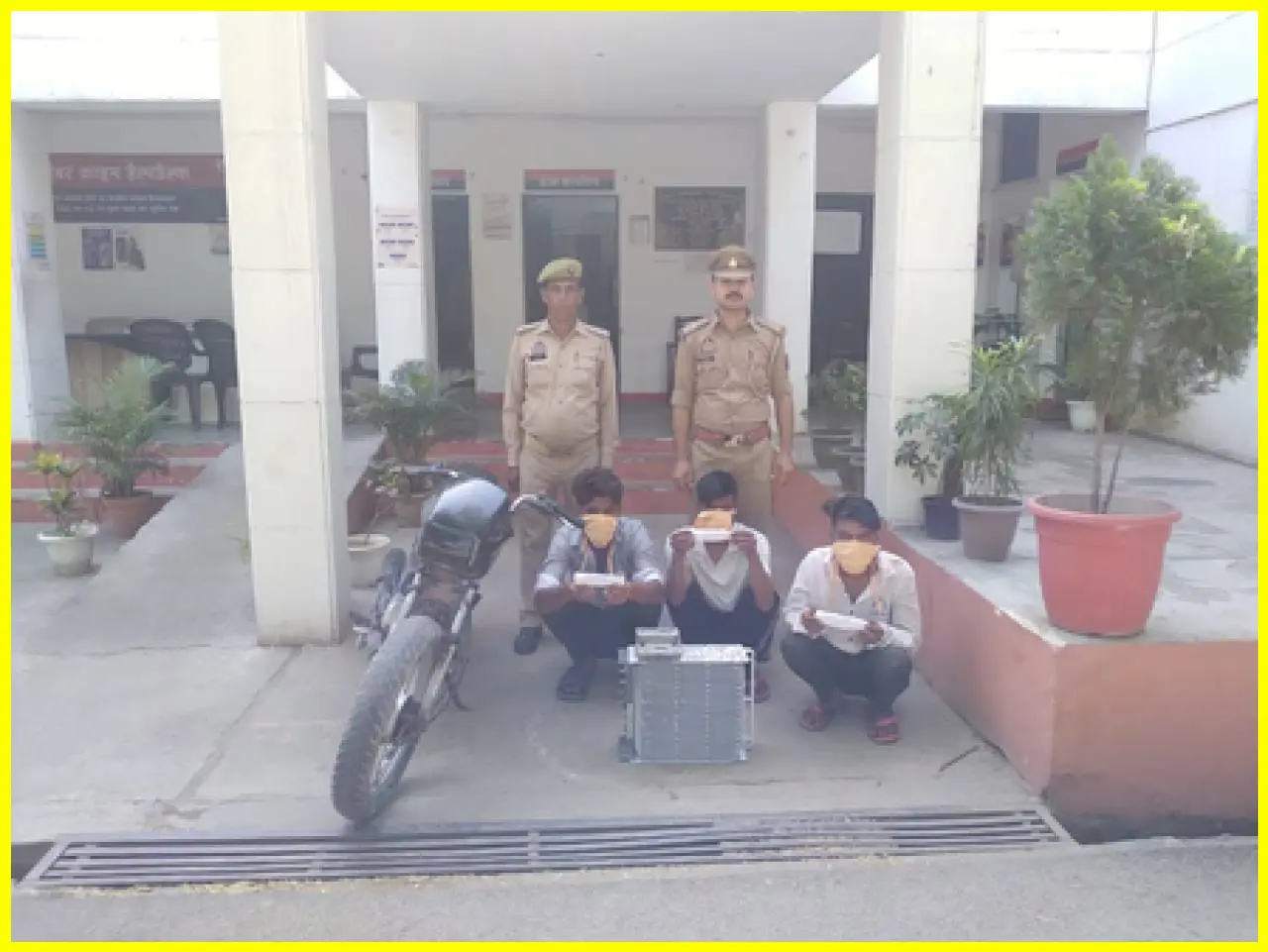 Greater Noida Police Bust Gang Involved in Mobile Tower Equipment Theft, Three Arrested