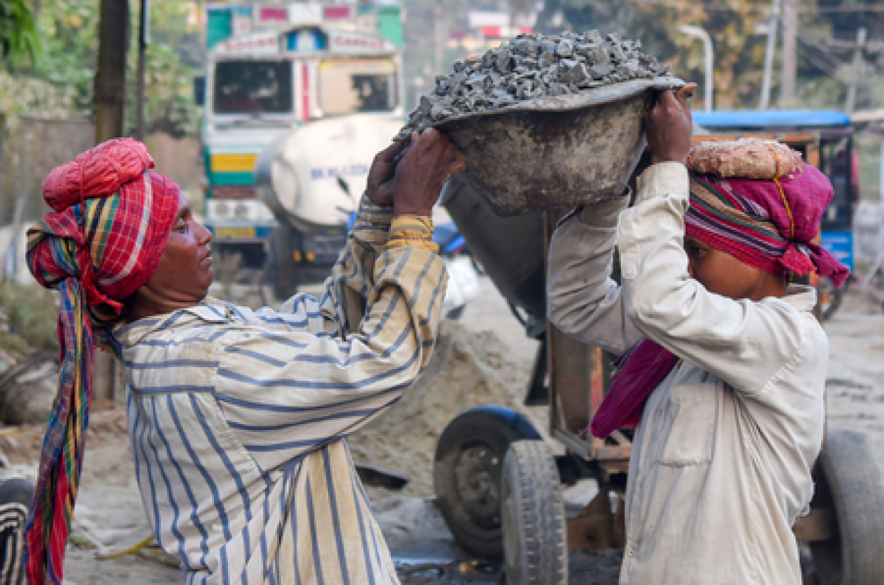 Indias Labor Force Participation Rate Remains Steady in March