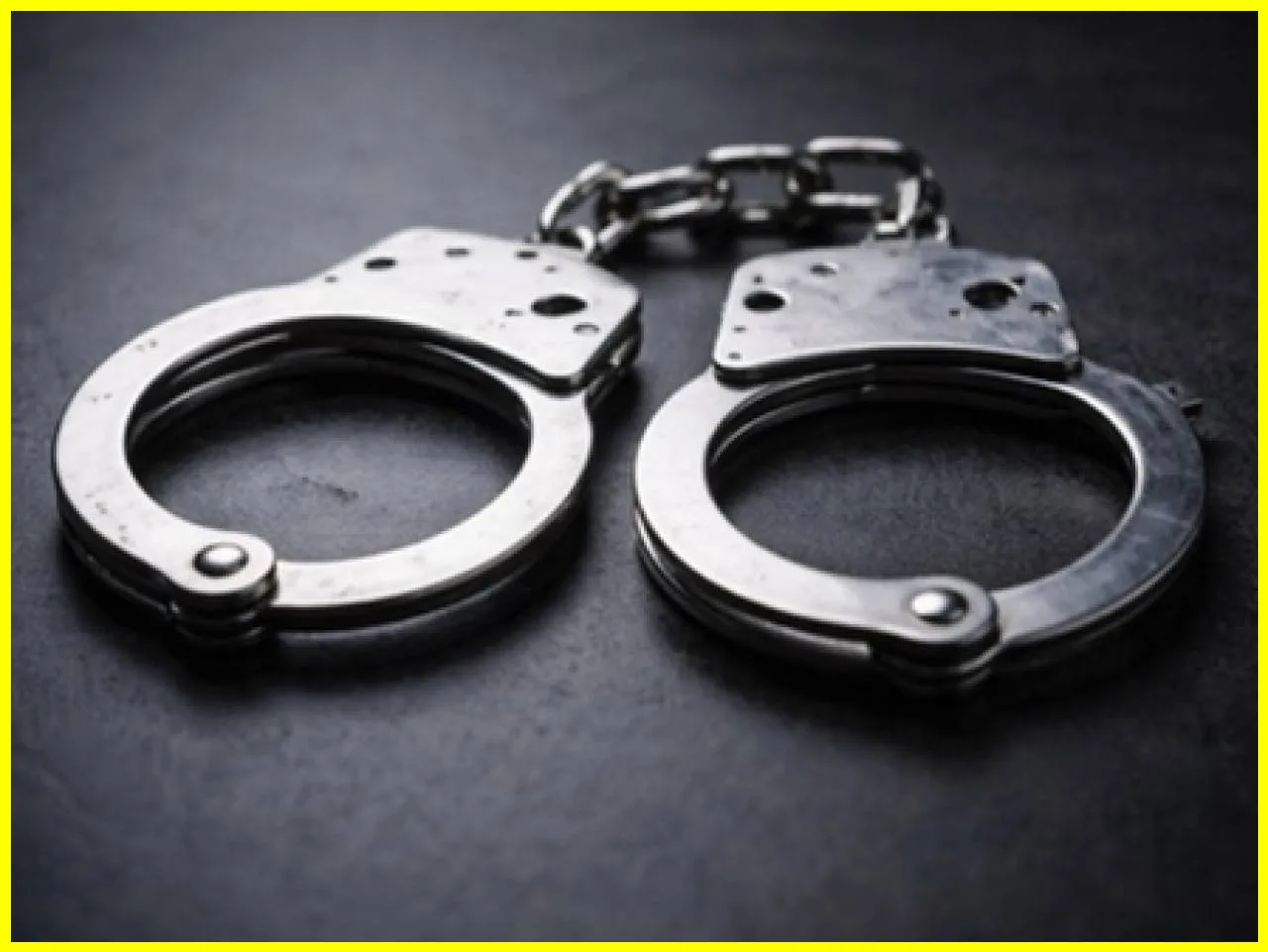 Jammu and Kashmir Police Bust Illegal Gambling Den in Baramulla, Four Arrested