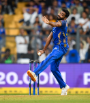 Jasprit Bumrahs Struggles Highlighted by Former MI Bowler Mitchell McClenaghan