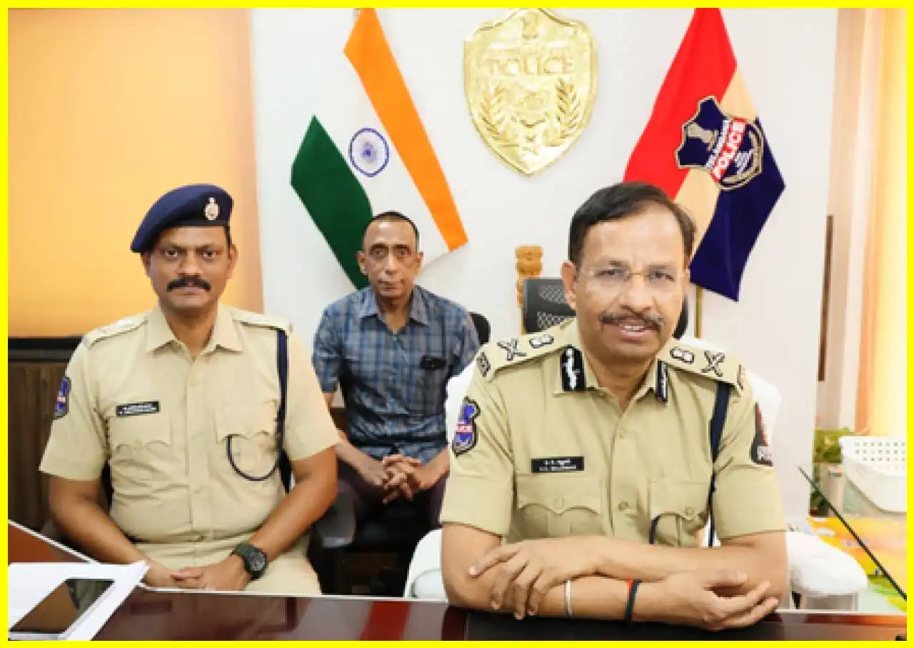 Major Cyber Fraud Bust: 52 Arrested Across 9 States, Including 32 Bank Officials