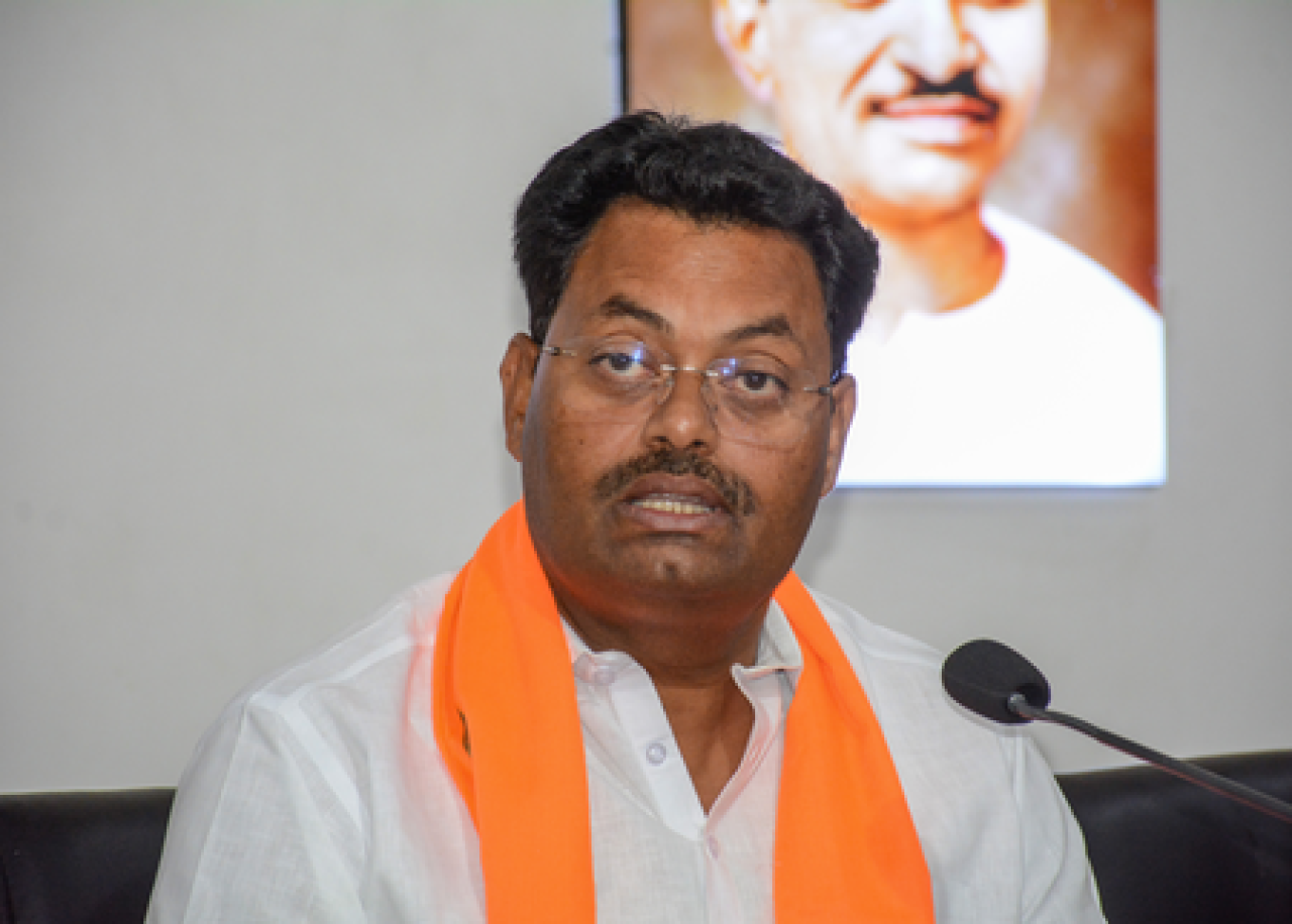 Nitish Kumar Assures Guidance to New Government in Cabinet Meeting