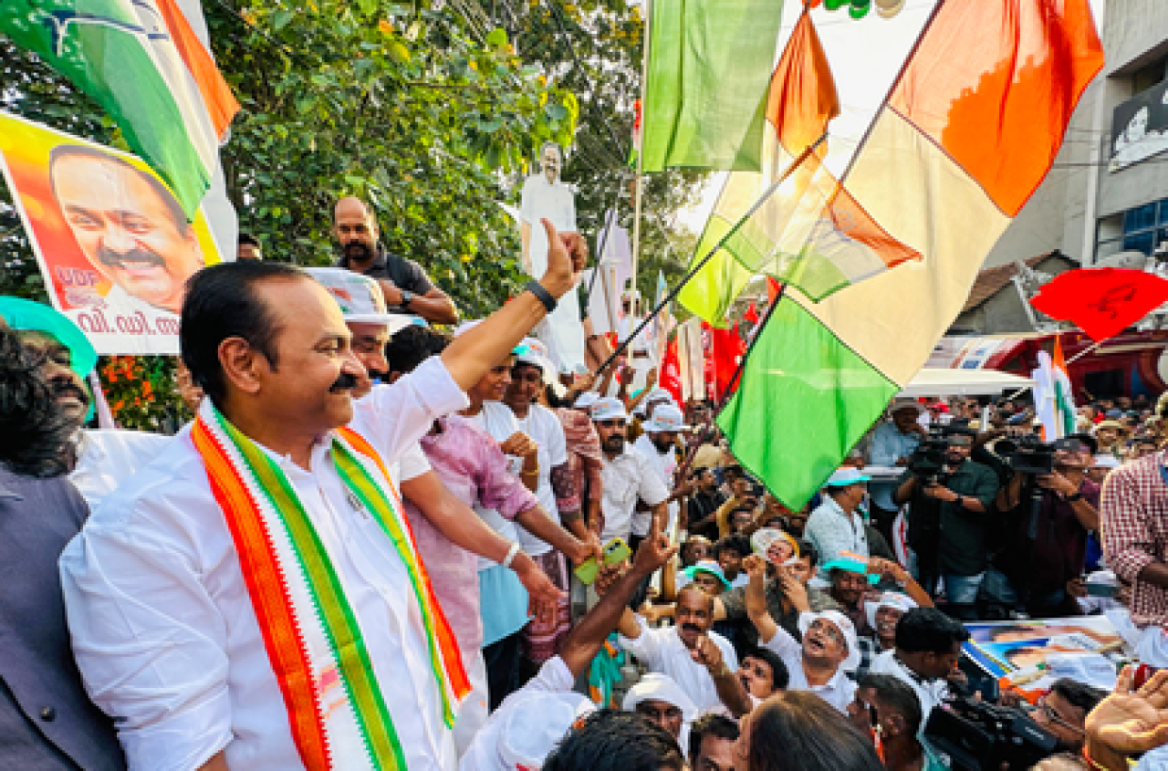 Opposition Leader Calls for 24/7 Surveillance of EVM Strongrooms in Kerala