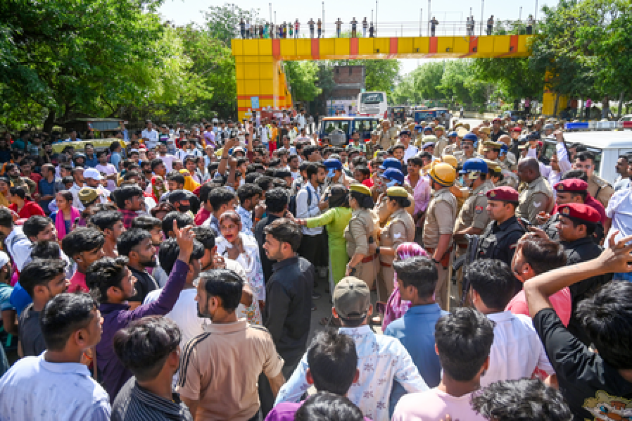 Police Crackdown on Misinformation After Labor Protests in Noida