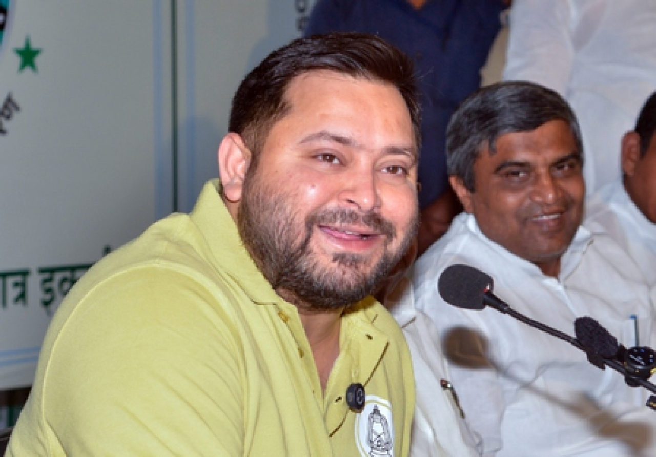 Tejashwi Yadav Congratulates New Bihar CM, Critiques Leadership Transition