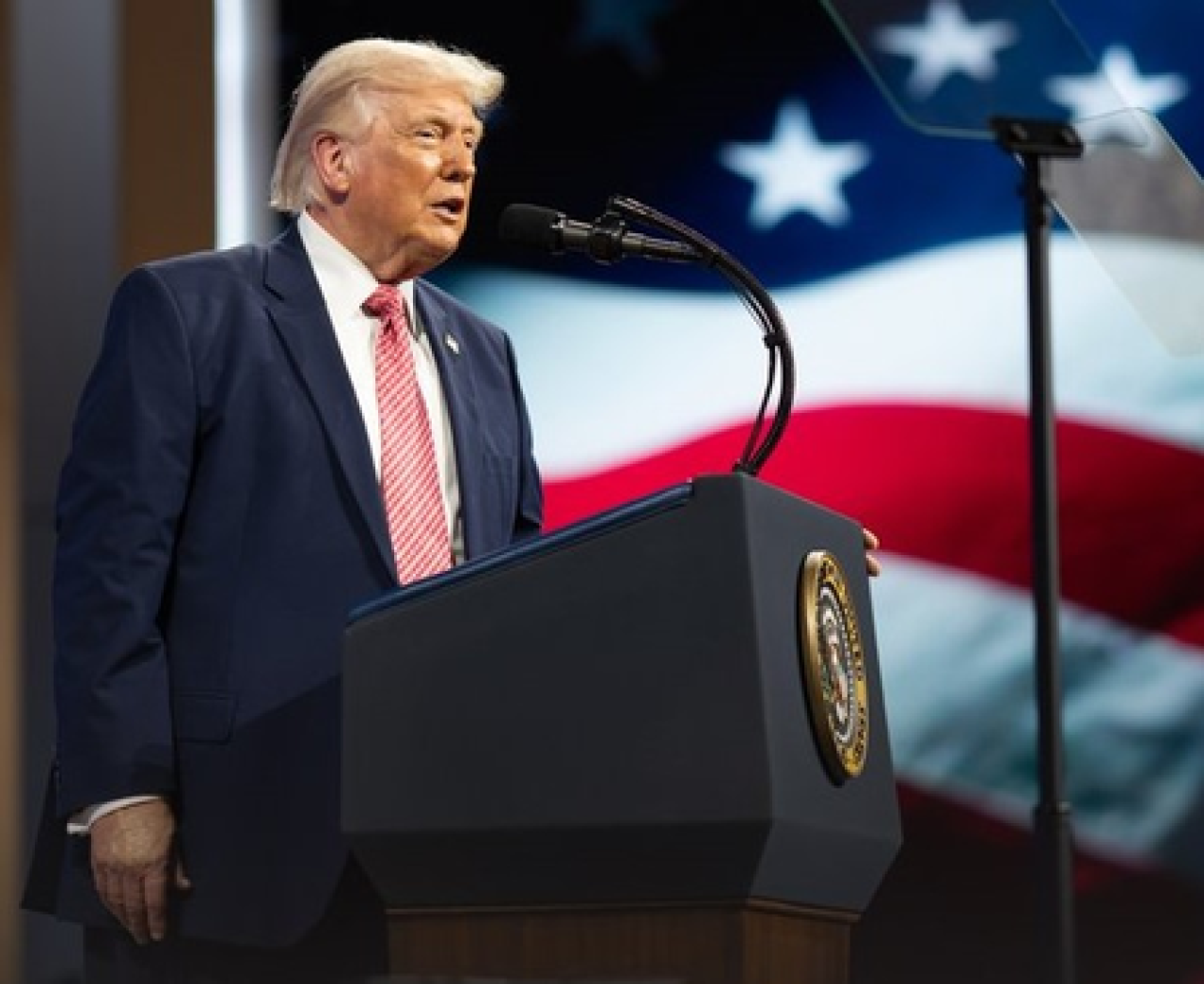 Trump Warns Iran: U.S. Pressure Will Continue Until Deal is Finalized