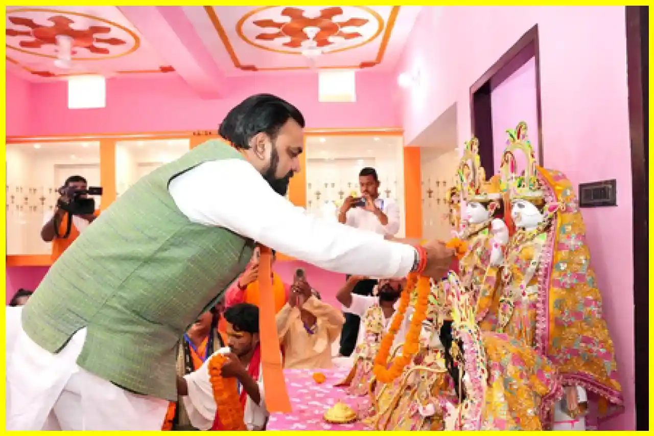Bihars Chief Minister Inaugurates 24 Avatar Dham at Chakoti Math
